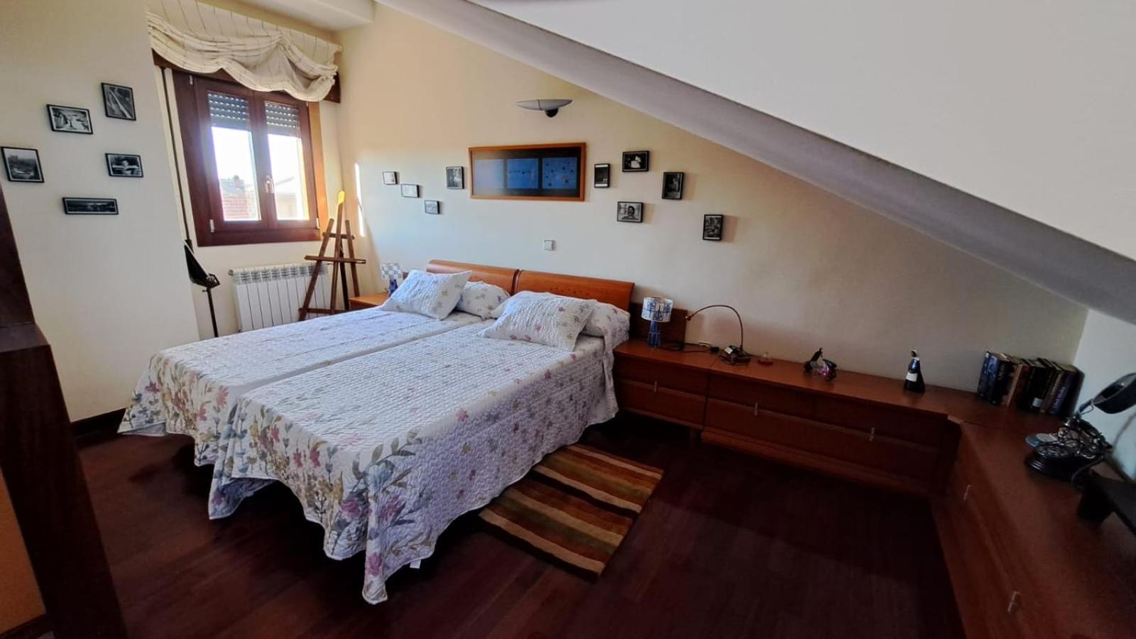La Madre Abadesa Villa Tordesillas Bagian luar foto